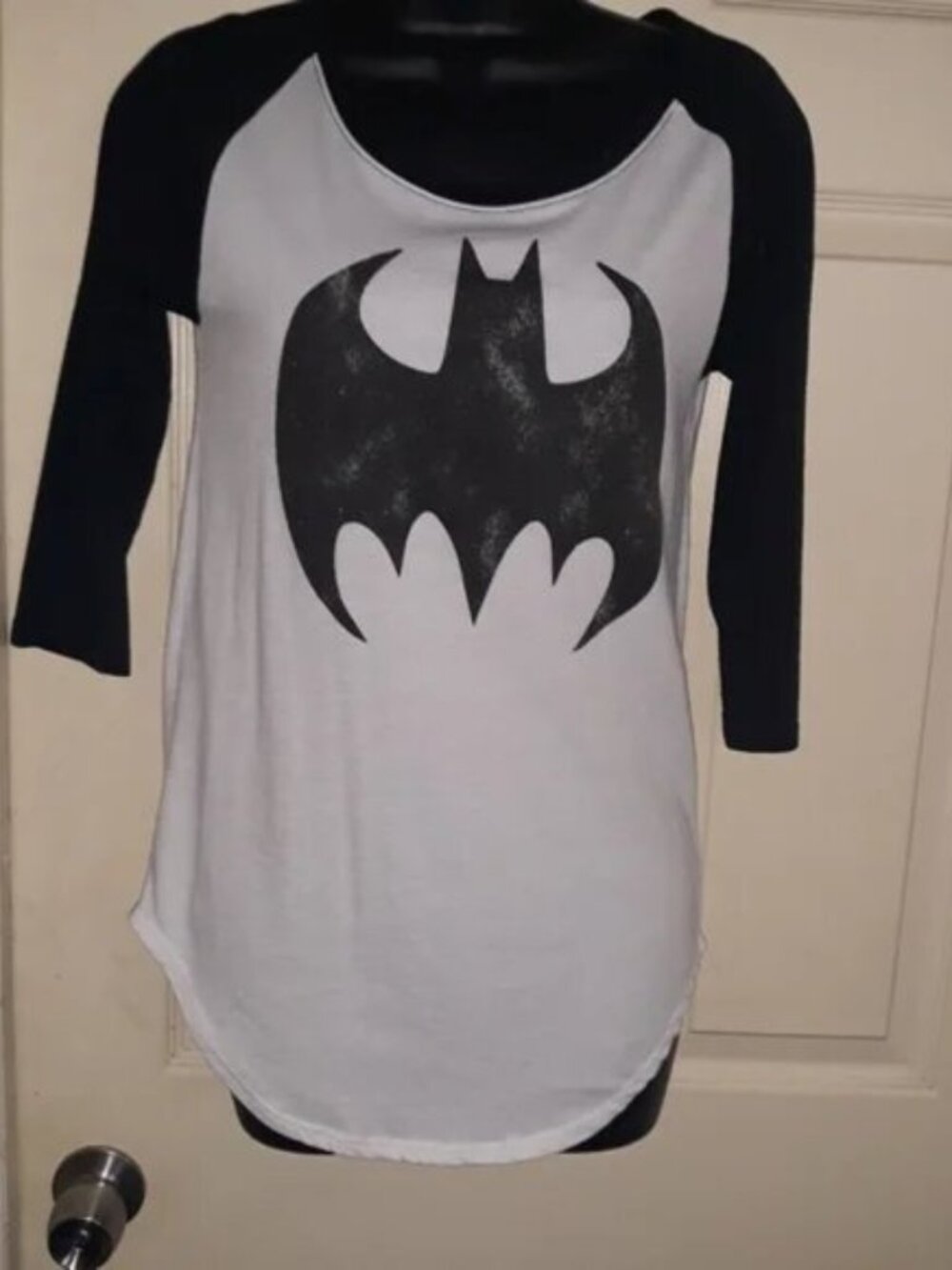 Batman 3/4 Sleeve Baseball Tee shirt Medium